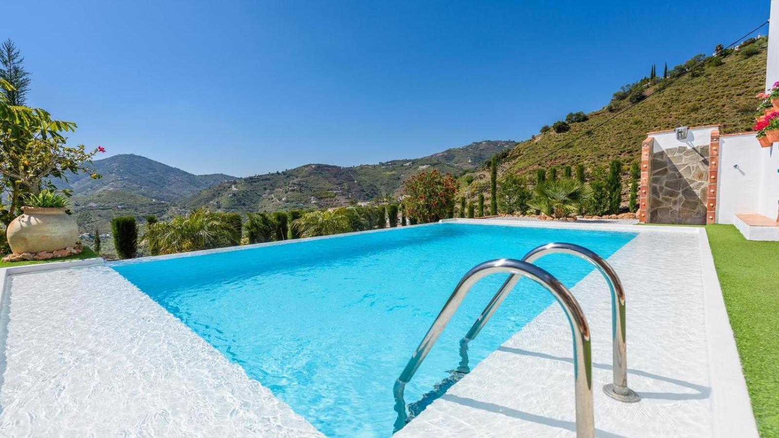Villa Las Palmeras De Torrox By Ruralidays Esterno foto