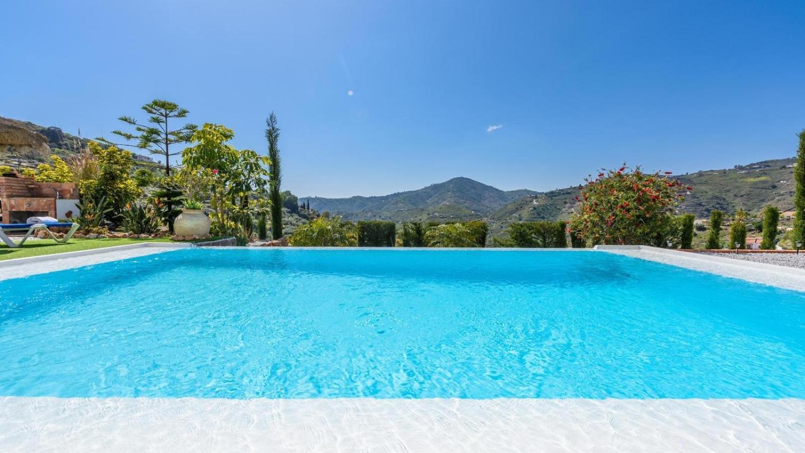 Villa Las Palmeras De Torrox By Ruralidays Esterno foto